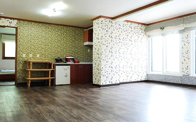 Gyeongju Padosori spa Glamping Pension