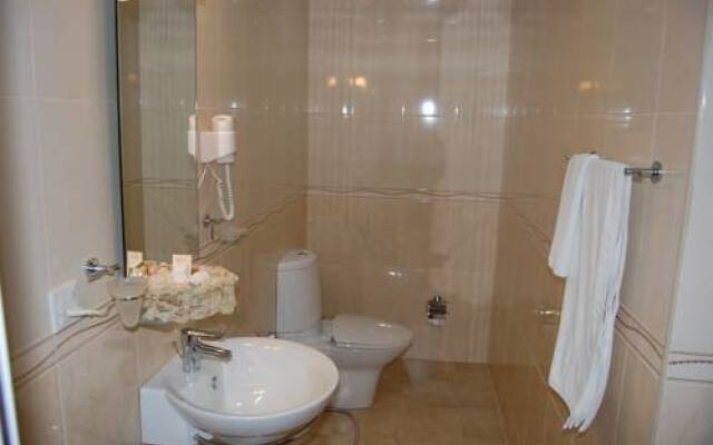 My Way Hotel