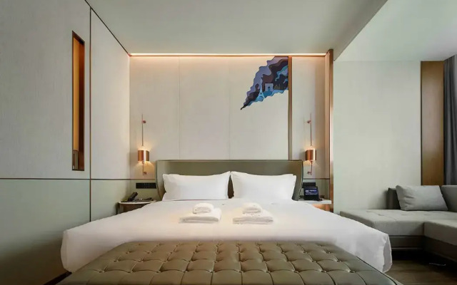 Shanghai Elong Hotel
