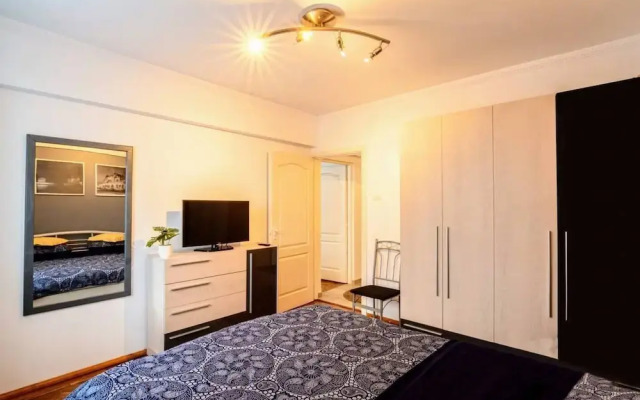 Modern & Stylish Apt of City 5min Beach