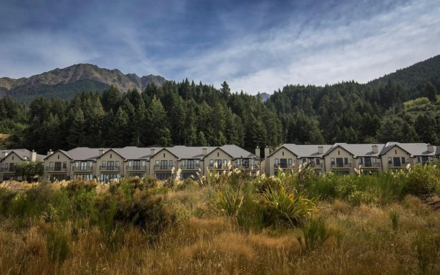 Platinum Queenstown Villas