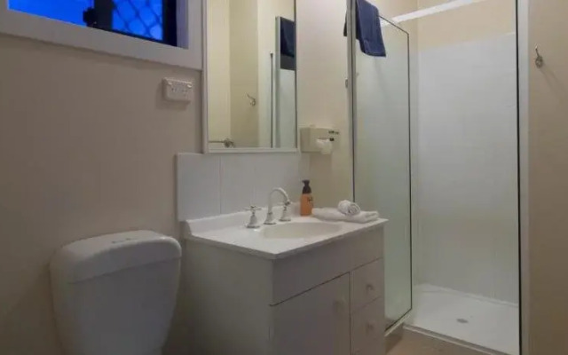 Hinchinbrook Marine Cove Resort