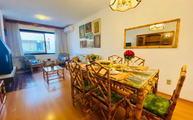 Apartamento a 3 quadras da Rua Coberta