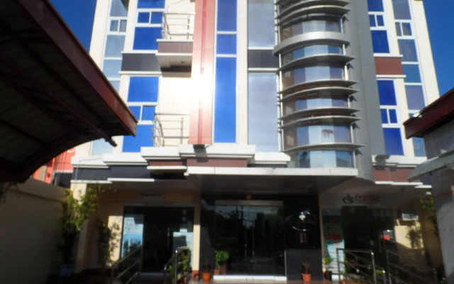 Rooms R Us - Voyagers Palace
