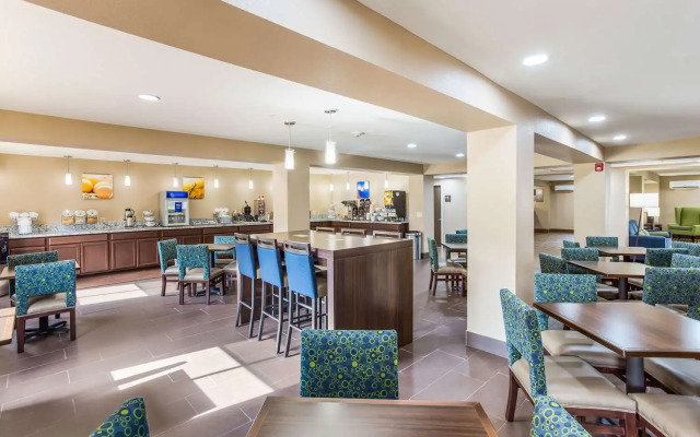 Comfort Inn Charleston South Charleston, WV