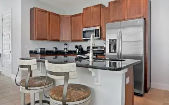 Eight Bedrooms with Pool & Spa 481