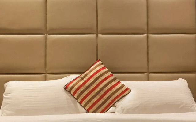OYO Rooms Cyber City Oakwood