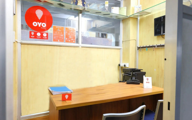 OYO 3860 Apartment JLS Gruha