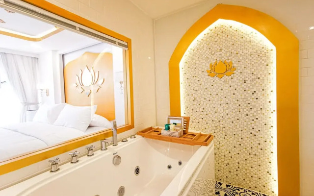 One Dhatu Ayutthaya Premium Homestay
