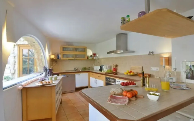 Mallorca traditional stone village house