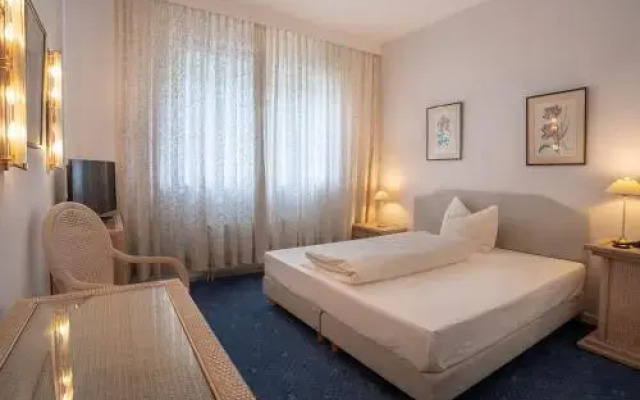 Eden Parc Hotel