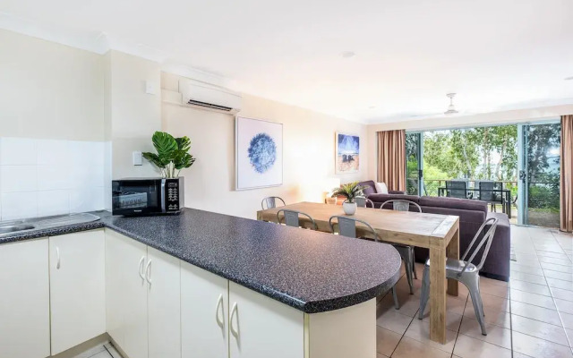 Sunset Waters Apartments