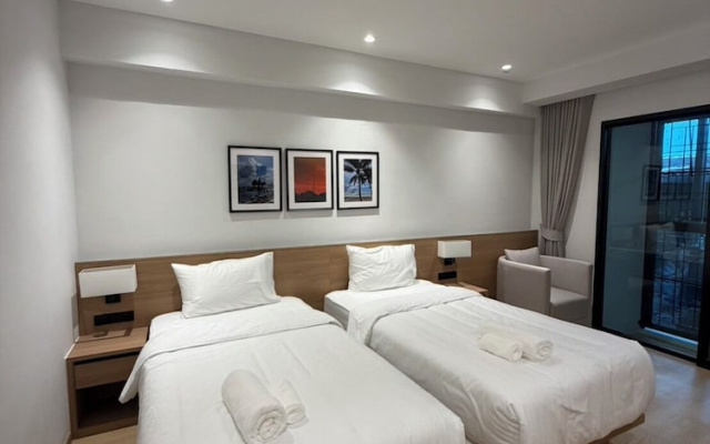 611 Hotel