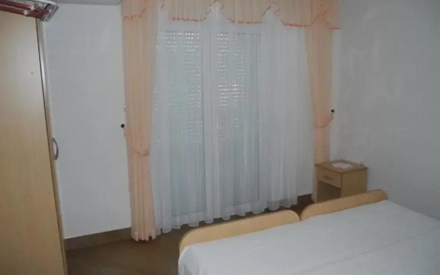 Maca - Seaview & Private Parking - A1