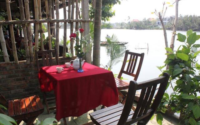 Lakeside Homestay