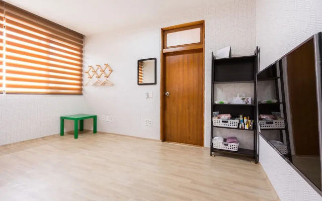 Yours Guesthouse