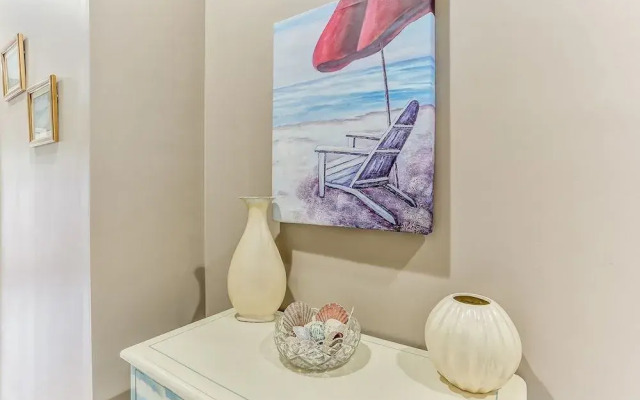 Dog Friendly Home with Ocean View from Balcony by RedAwning