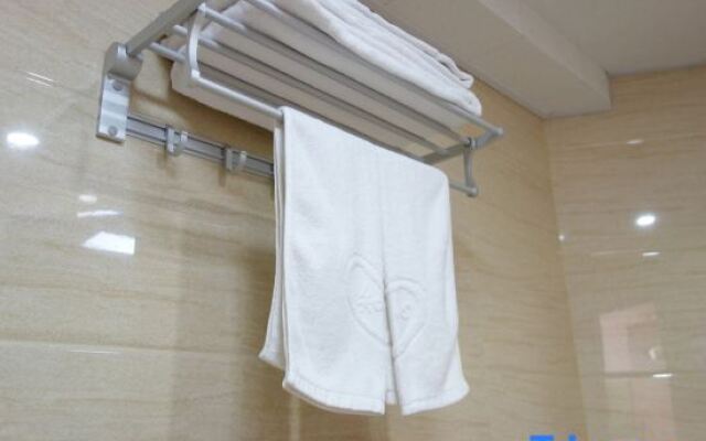 Zhixin Hotel (Shanghai Dahua 3rd Road Subway Station Branch)