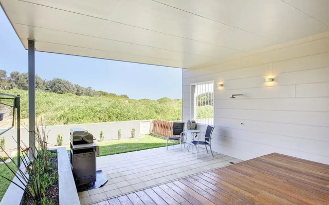 Ocean Views, 41A Ocean Avenue