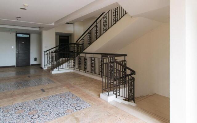 RedDoorz Premium @ Paseo Verde Las Pinas