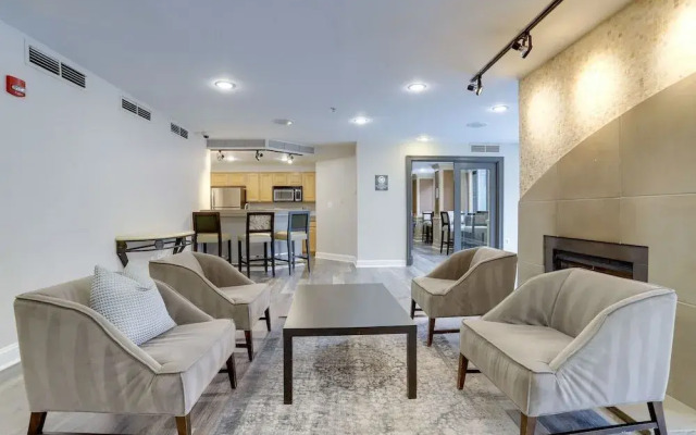 Amazing 1 Bedroom Condo Ballston