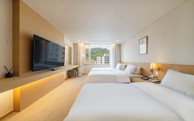 Hotel Biz Inn