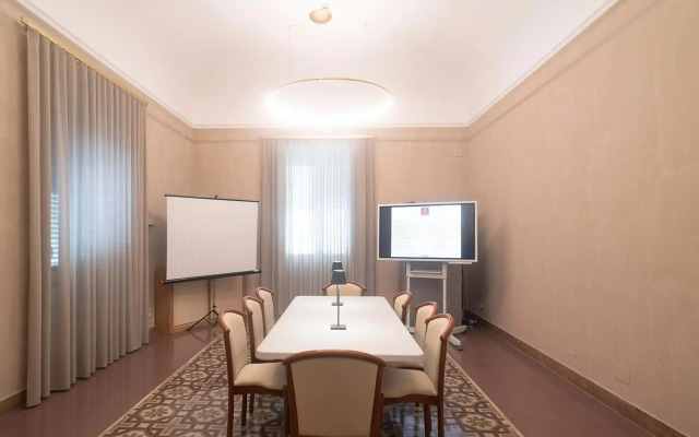 Hotel Tonic