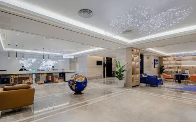 Kyriad Marvelous Hotel (Changsha Wanjiali  Plaza Metro Station)