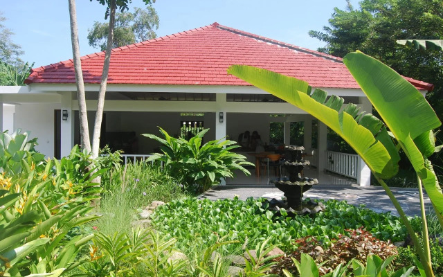 Pondok Anggrek Putih