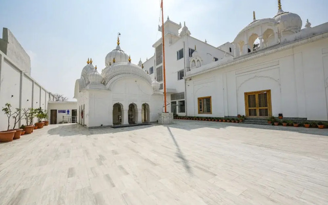 Fabhotel Jaswinder Bhawan