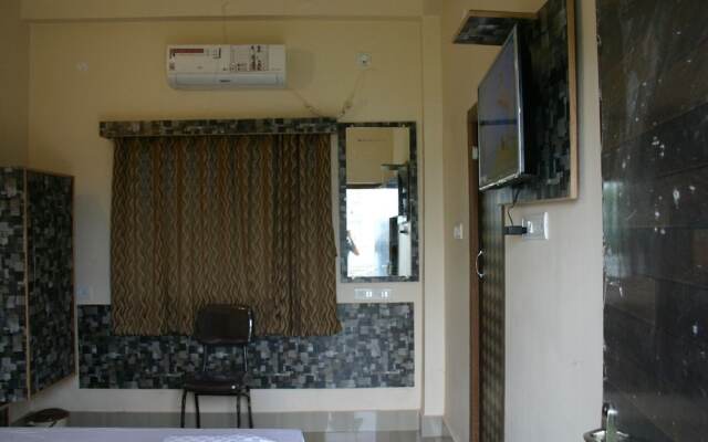 Utsav Grand by ShriGo Hotels