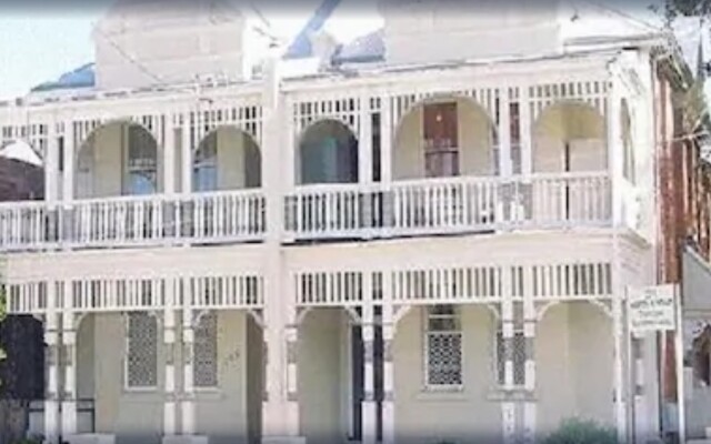 Northlodge Central City Apartments