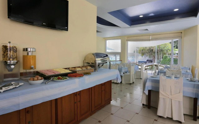Aktaion Hotel