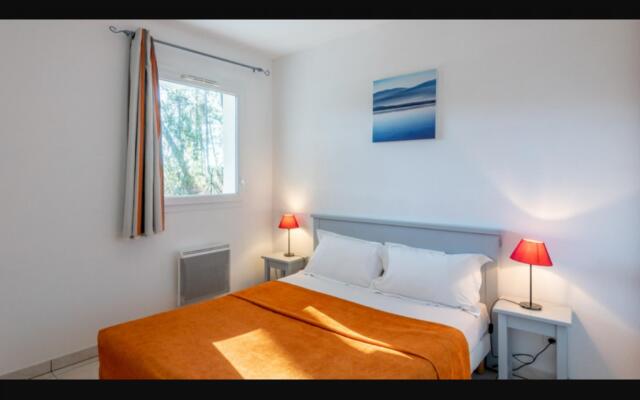 Le Domaine des Grands Lacs-TwoBedroom  Apartment