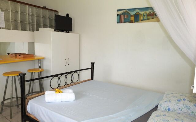 Studio in Le Robert, With Shared Pool, Furnished Garden and Wifi