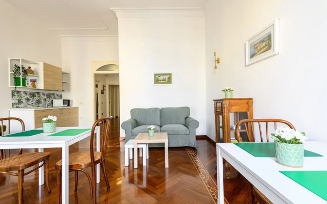 Piazza Sannazzaro 200 - Monet