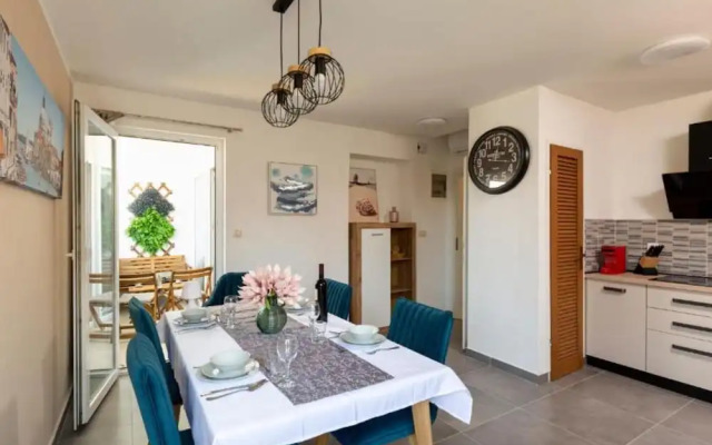 Charming Apartment Sant Elia