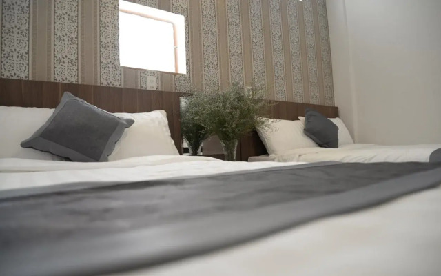 Amis Hotel