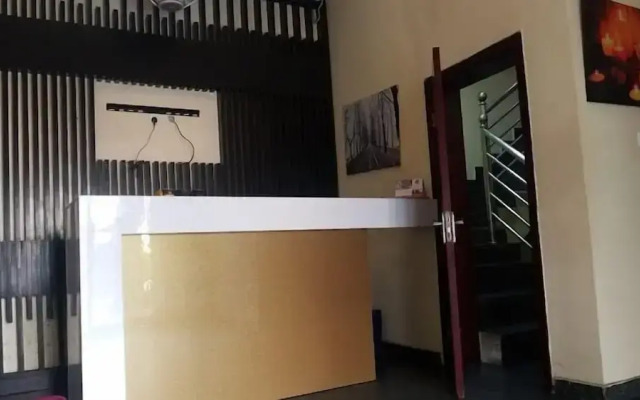 DeGrosvenor Hotel and Suites Lagos