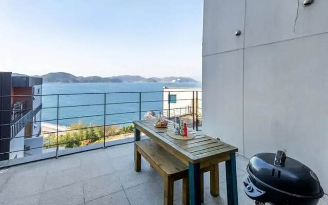Geoje Island House Pension