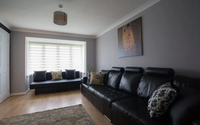 Lomond Serviced Apartments - Muir House