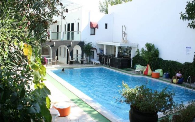Alvin Hotel