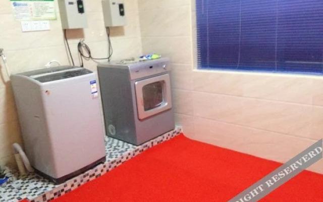 Zhumengzhe Capsule Hostel