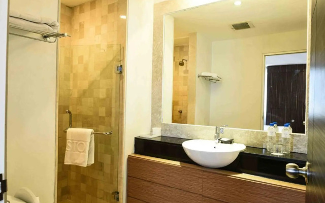The Malibu Suites Balikpapan by Sissae Living
