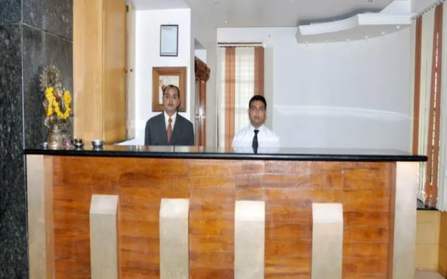 Hotel Rajsangam International