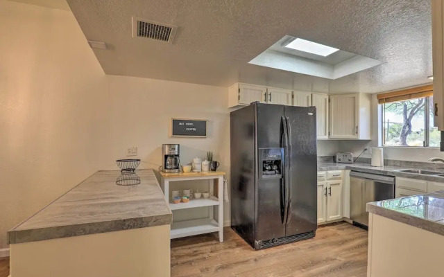 Tucson Foothills Oasis Near Hiking Trails!