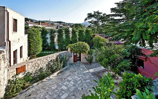 Vacation home in the Archanes with balcony