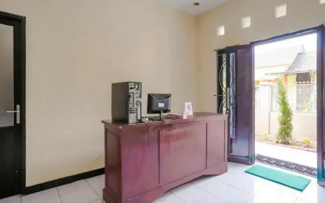 OYO 90346 Guest House Citra Pemuda