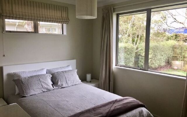 59 Woodbank Road