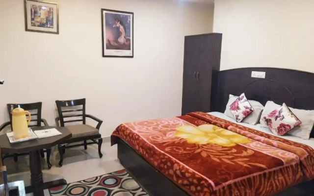 Hotel Anuj Regency